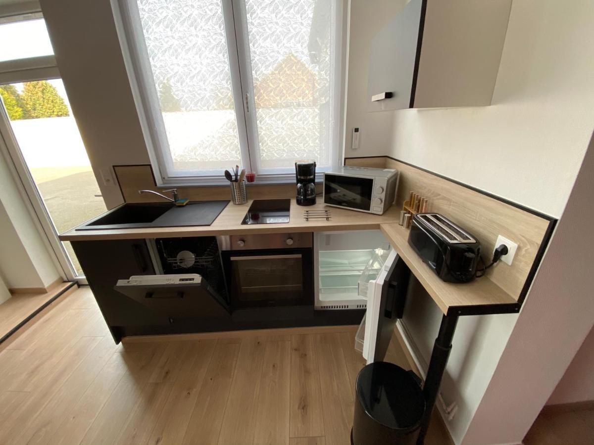 Logements Equipes A Onnaing Avec Espace Balneo En Option Proche Toyota, Autoroute Et Valenciennes Exterior photo
