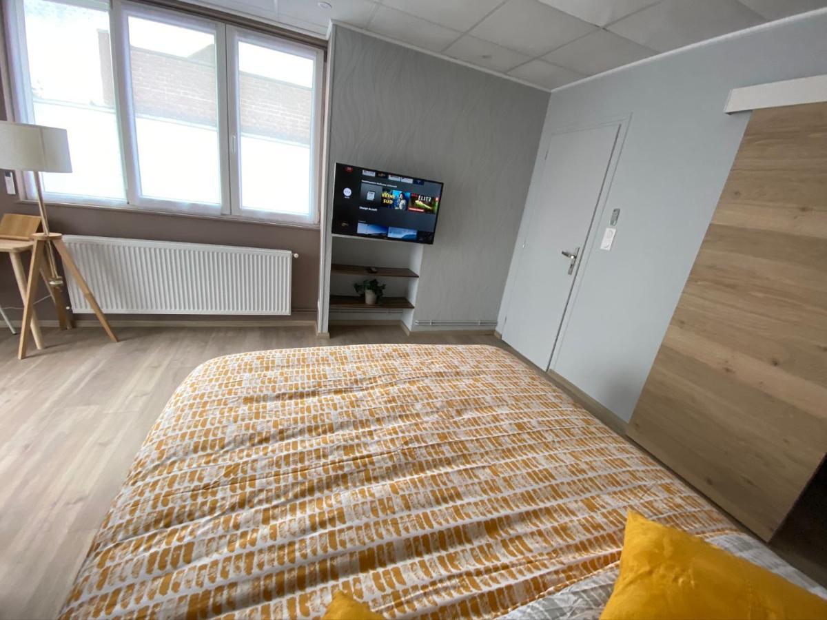 Logements Equipes A Onnaing Avec Espace Balneo En Option Proche Toyota, Autoroute Et Valenciennes Exterior photo