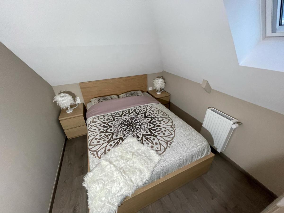 Logements Equipes A Onnaing Avec Espace Balneo En Option Proche Toyota, Autoroute Et Valenciennes Exterior photo